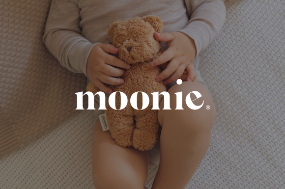 home_cat2_moonie_2025