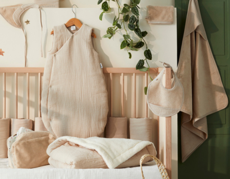 Changer les draps de bébé