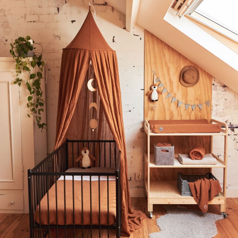 Chambre de bébé terracotta : 20 idées pour une déco réussie