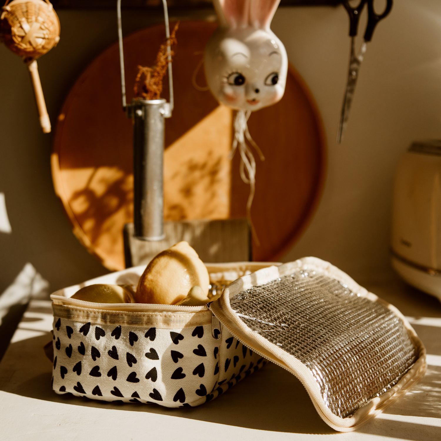 Sac à goûter isotherme Cœurs Ecru (Atelier Wagram) - Image 4