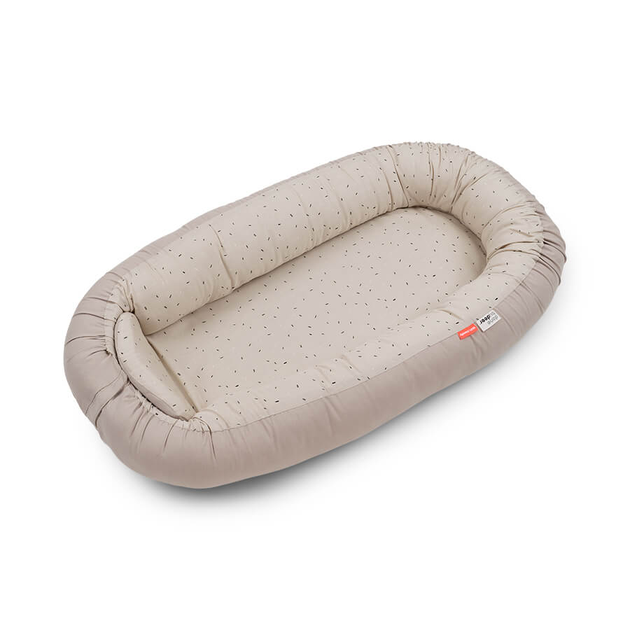 Done by Deer - Réducteur de lit Cozy nest Confetti Sable