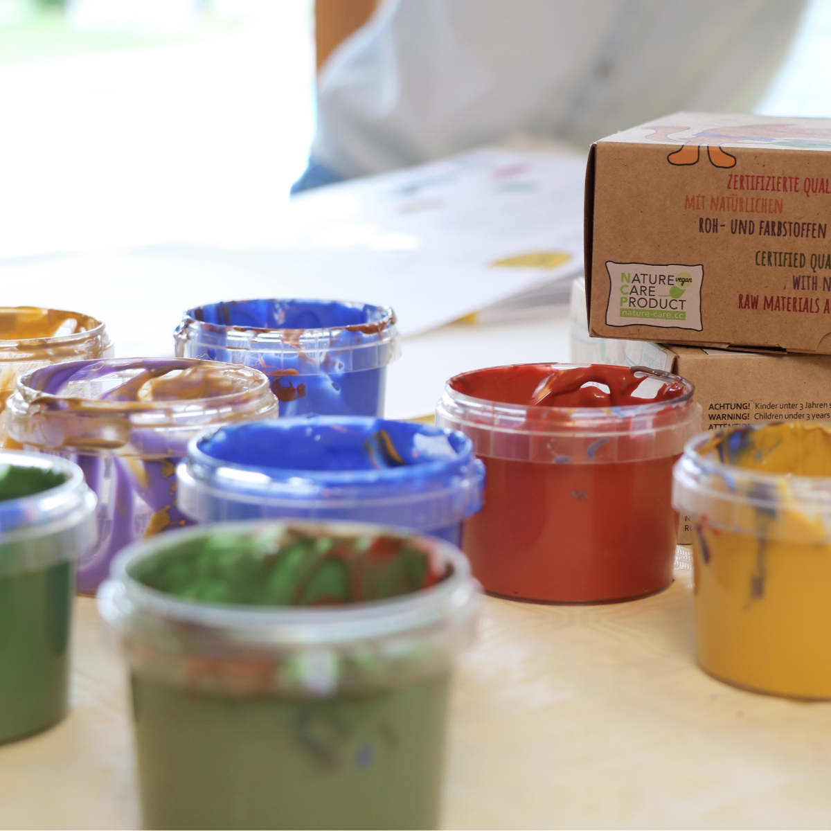 Coffret Nori 2 pots bleu + rouge peinture aux doigts naturelle et vegan (Neogrün) - Image 5