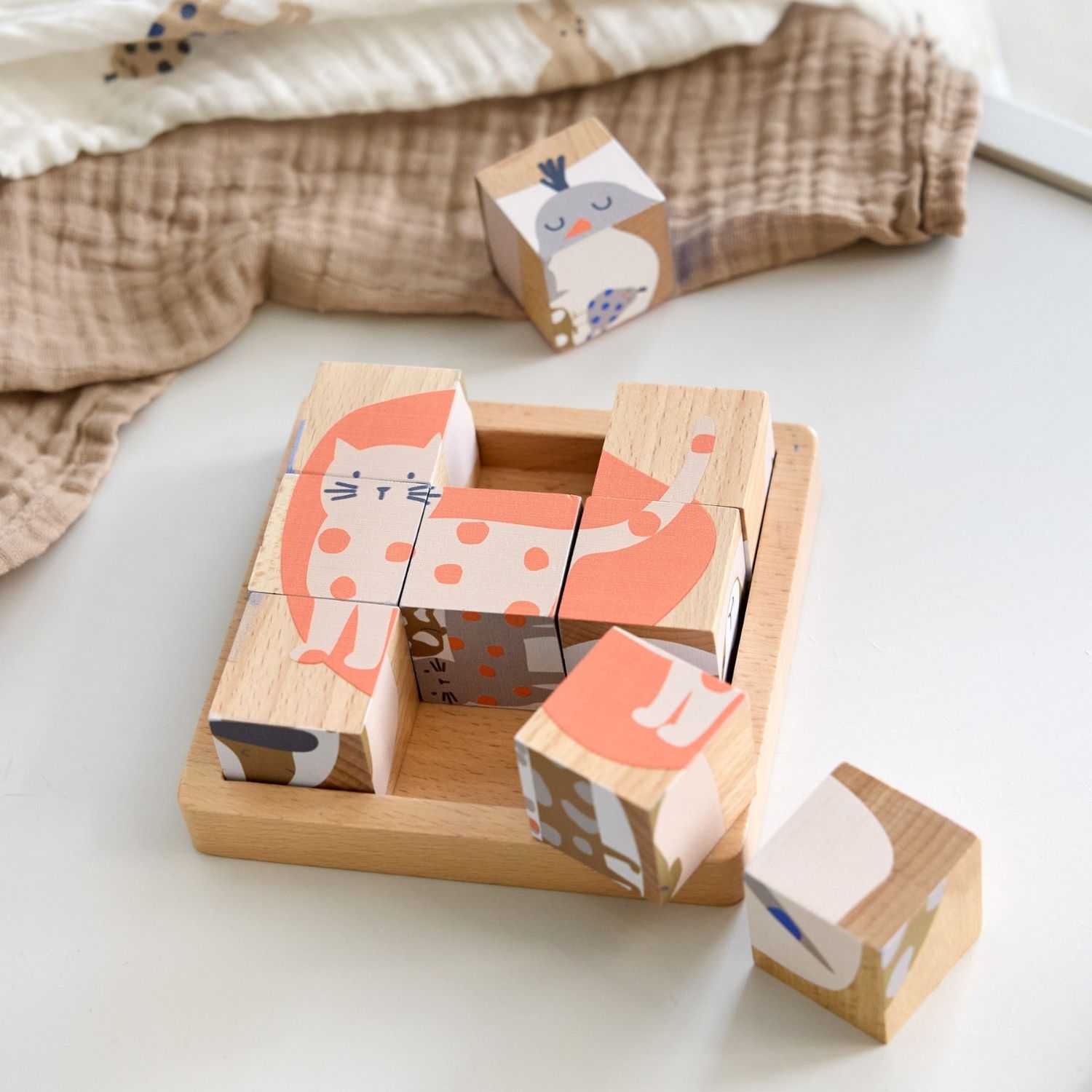 Cube Puzzle en bois Little Mateys (Lassig) - Image 2