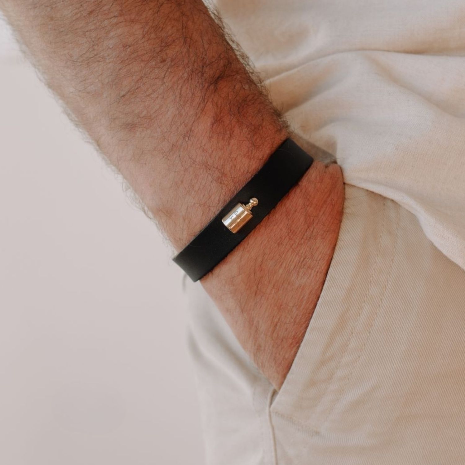 Mon Petit Poids - Bracelet en cuir Mon Petit Poids Noir (plaqué or jaune)