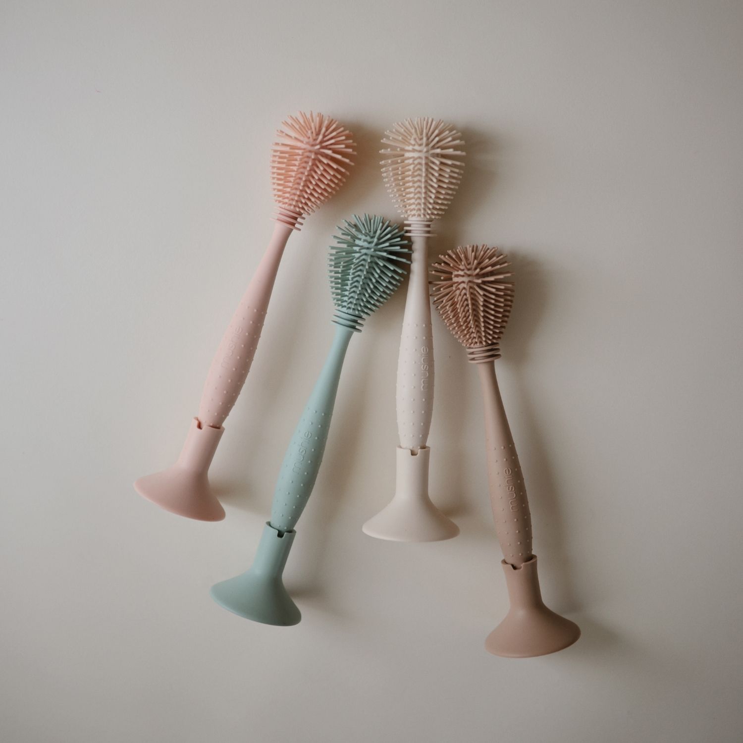 Goupillon en silicone Cambridge Blue (Mushie) - Image 5