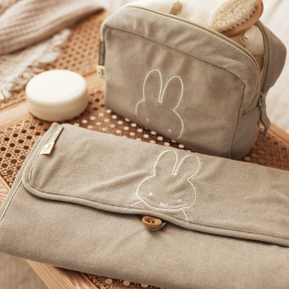 Trousse de toilette en éponge Miffy Olive Green (Jollein) - Image 4