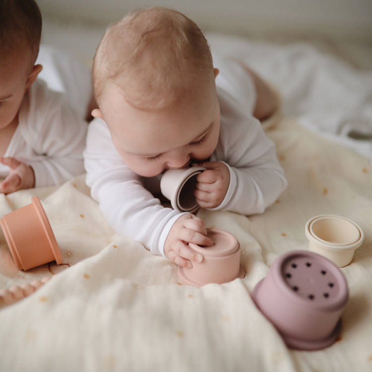 Tour à empiler Petal (Mushie) - Image 6