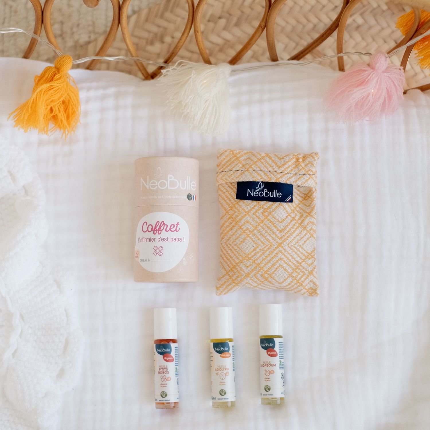 Coffret d'urgence L'infirmier c'est papa ! (3 sticks + 1 pochette) (Neobulle) - Image 1