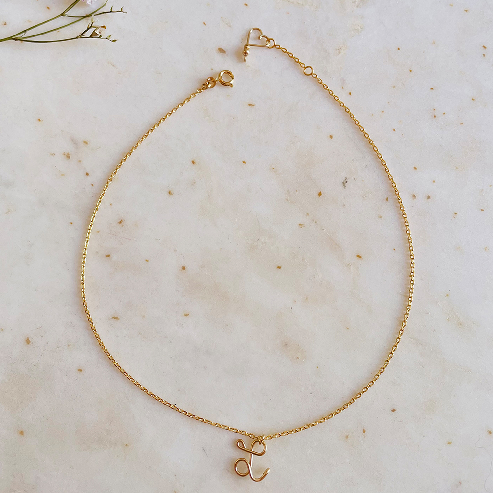 Collier chaîne La petite majuscule goldfilled jaune (personnalisable) (Padam Padam) - Image 1