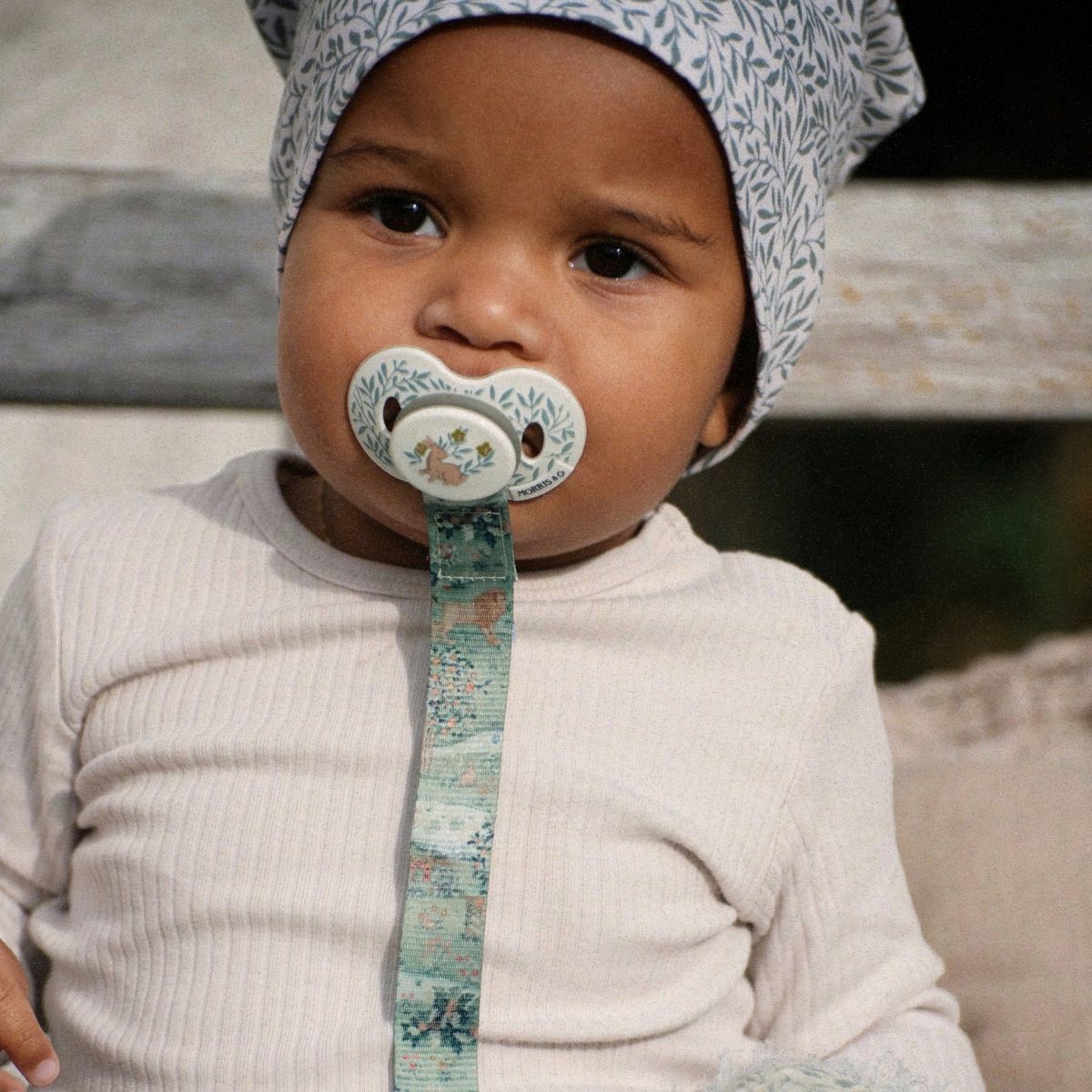 Attache sucette en bois Owl & Willow (Elodie Details) - Image 2