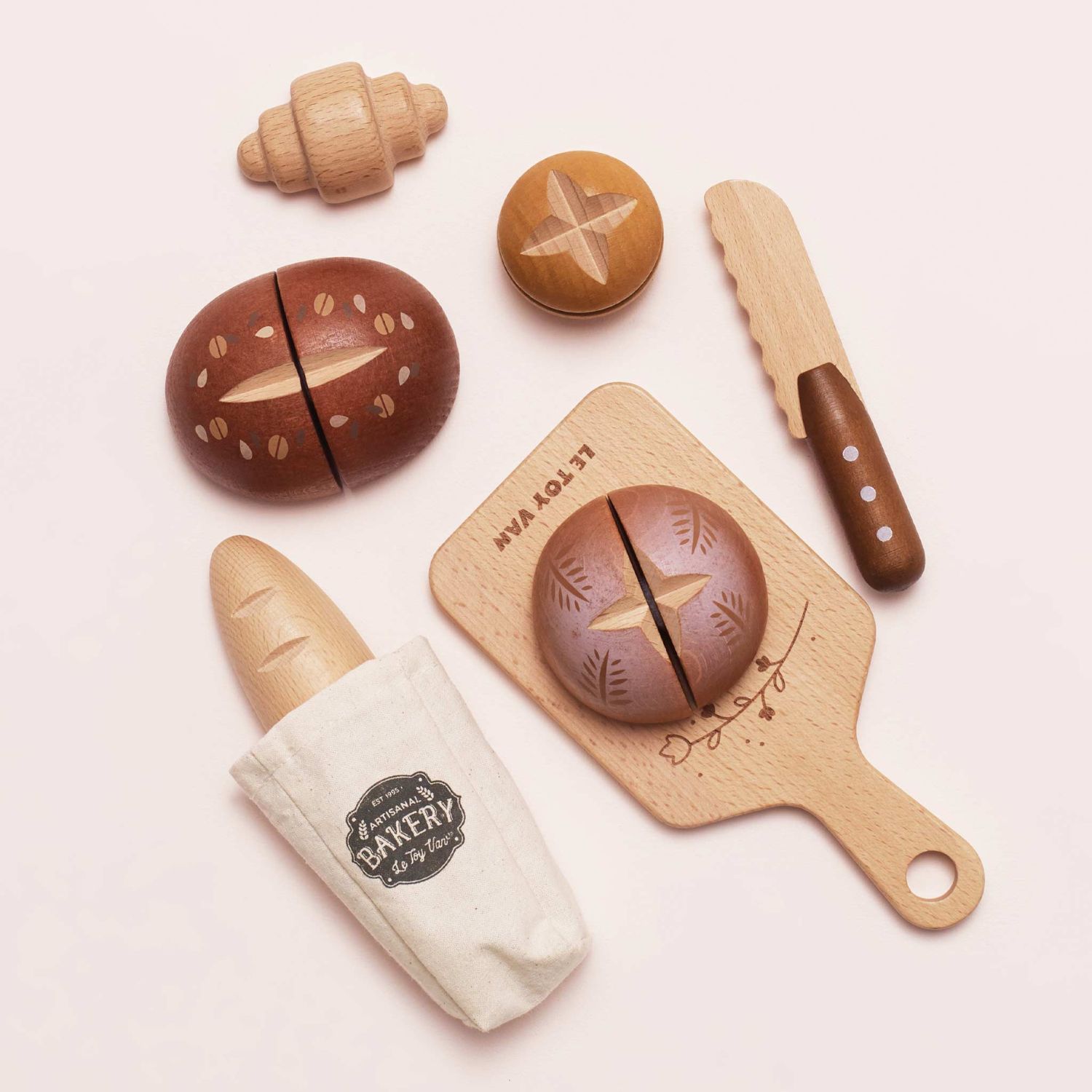Ensemble de baguette et pains artisanaux en bois FSC (Le Toy Van) - Image 5