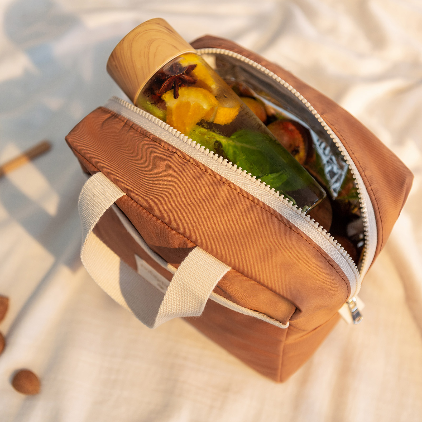 Sac isotherme Eco Sunshine Cinnamon (Nobodinoz) - Image 2