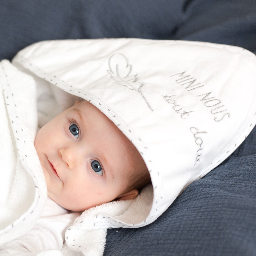 Cape de bain + gant Mini nous tout doux (70 x 70 cm) (Trois Kilos Sept) - Image 1