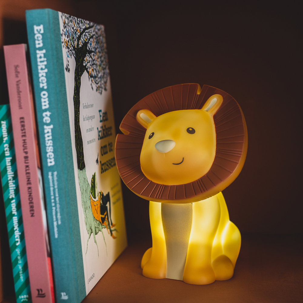 Veilleuse rechargeable Hakuna marron (20 cm) (Atelier Pierre Junior) - Image 2