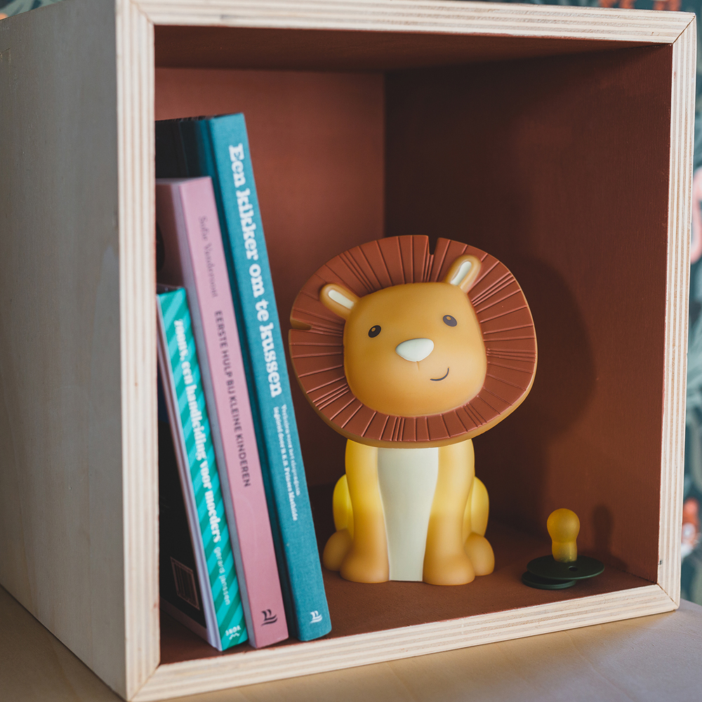 Veilleuse rechargeable Hakuna marron (20 cm) (Atelier Pierre Junior) - Image 4