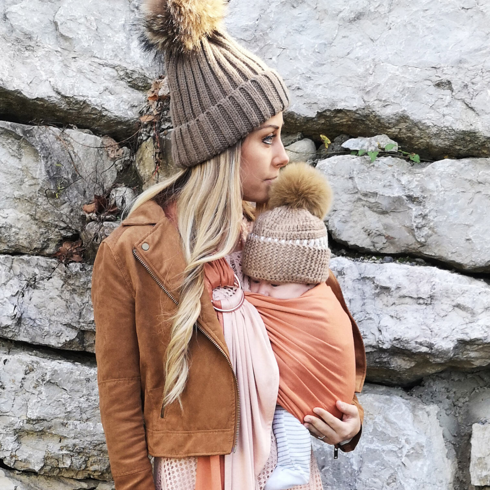 Petite écharpe Sling sans nœud Nude Caramel (Love Radius) - Image 5