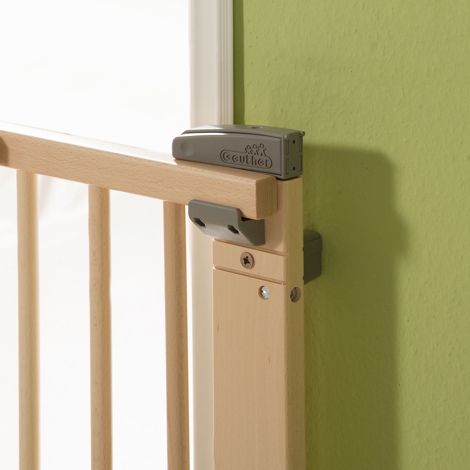 Barrière de sécurité pivotante Plus pour porte (58 à 105 cm) (Geuther) - Image 6