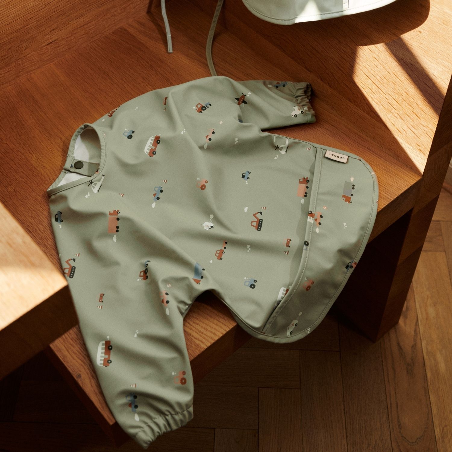 Bavoir à manches Merle Véhicules dove blue mix (Liewood) - Image 3