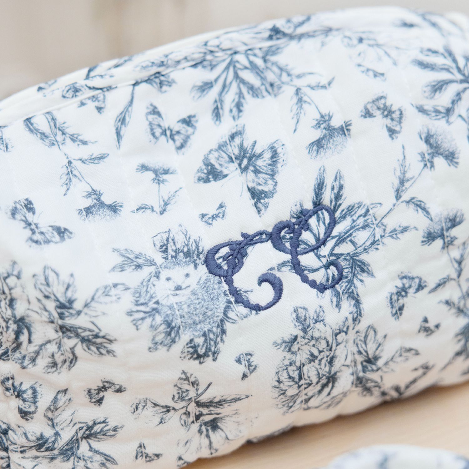 Trousse de toilette Toile de Jouy bleu (Tartine et Chocolat) - Image 3