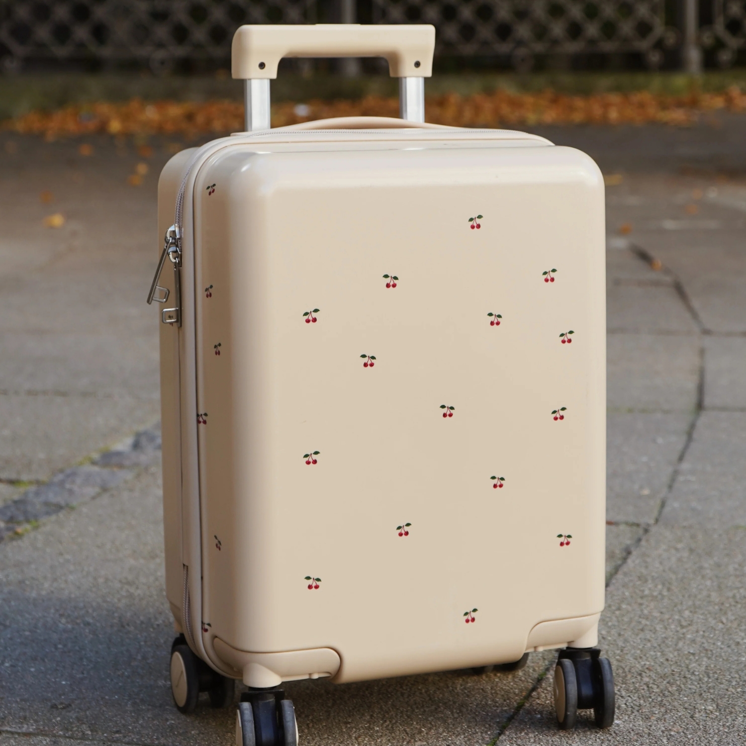 Valise enfant Cherry (Konges Slojd) - Image 1