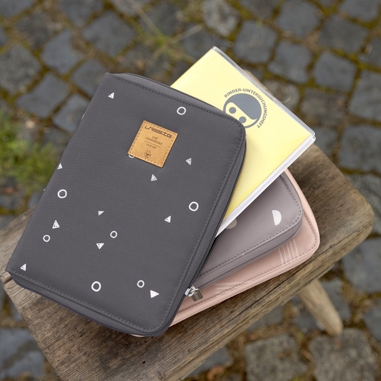 Protège carnet de santé Casual Universe anthracite (Lassig) - Image 2