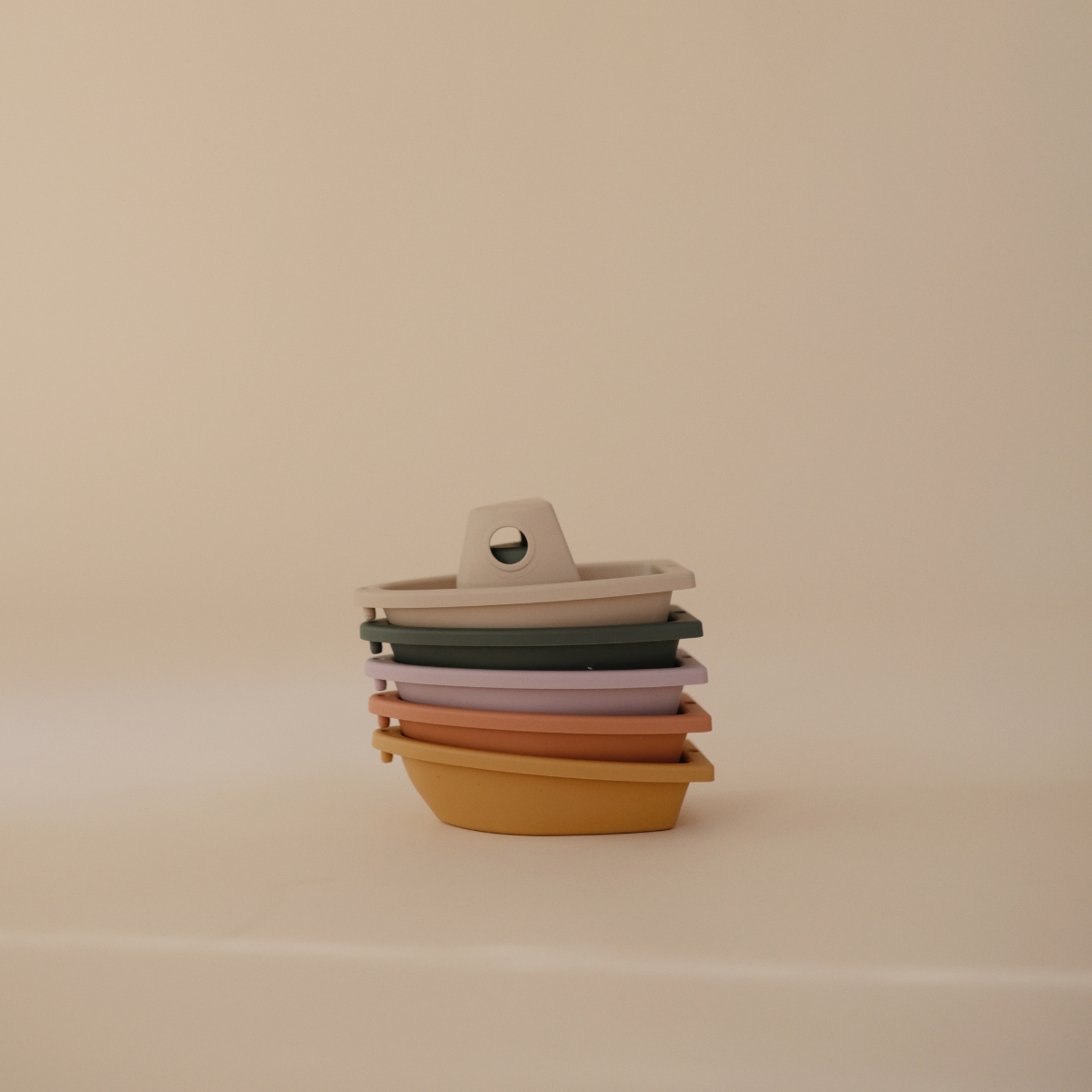 Lot de 5 jouets de bain Boats Rustic (Mushie) - Image 3