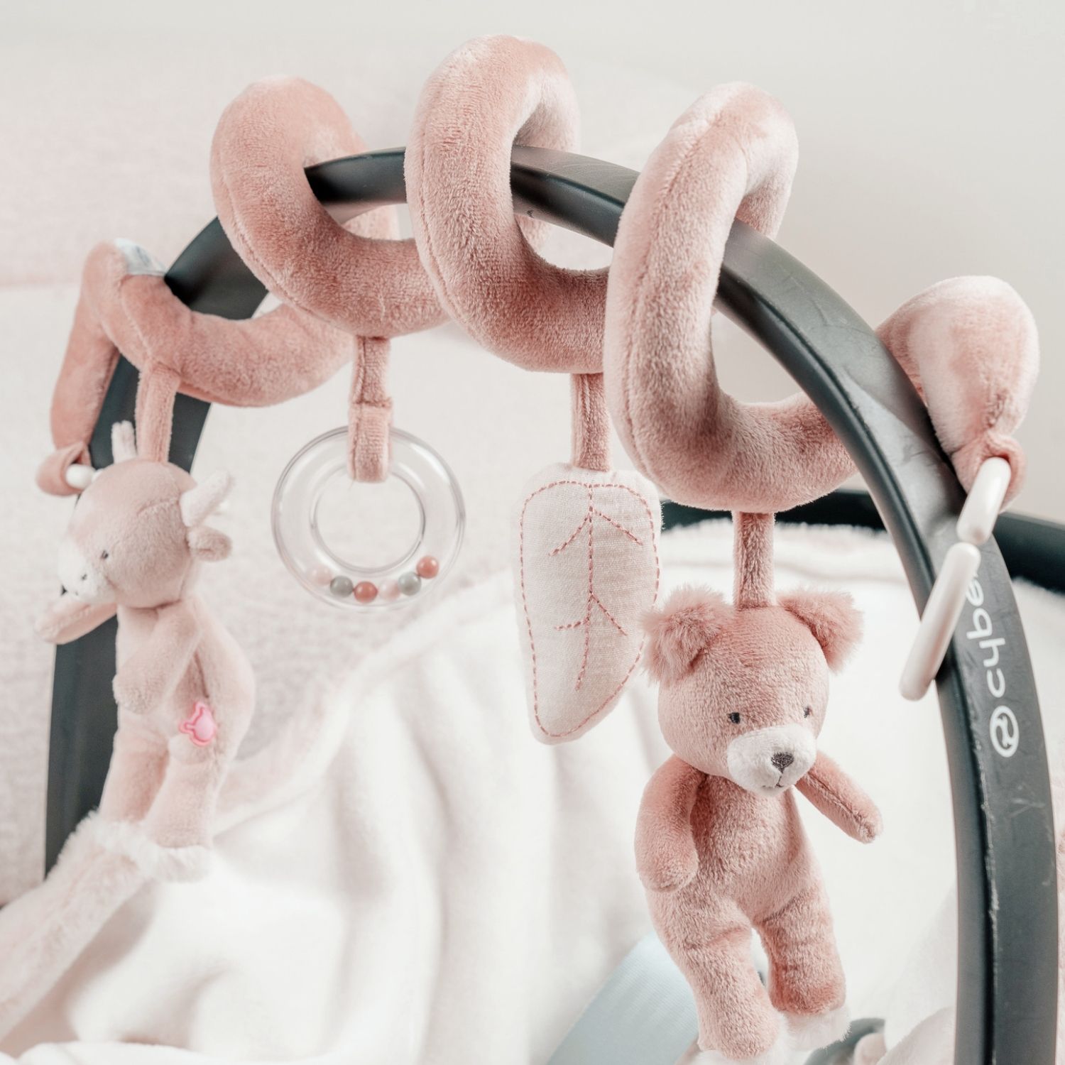 Noukie's - Spirale d'activités rose Fluffy Orso et Lily