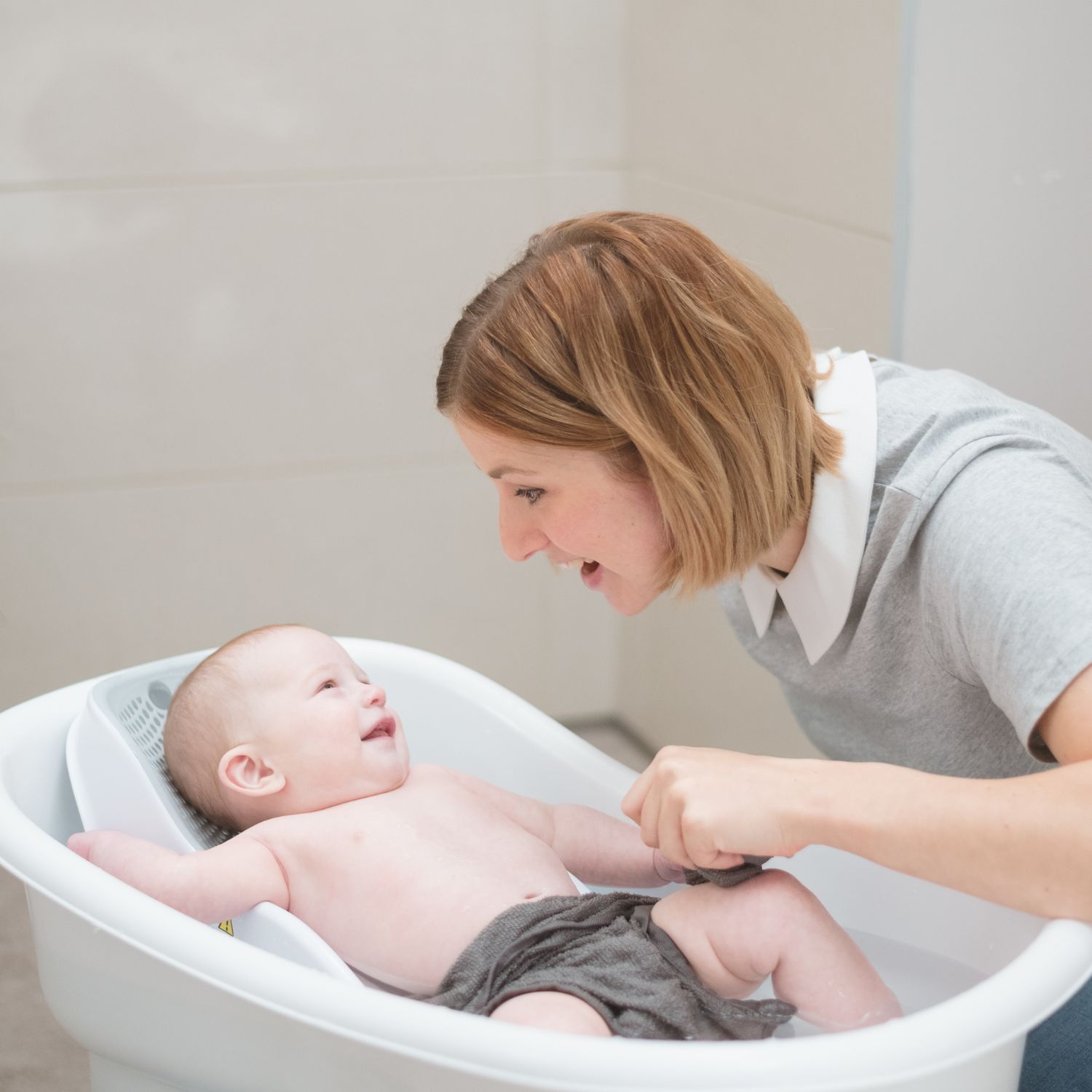 Transat de bain FIT bleu (Angelcare) - Image 1