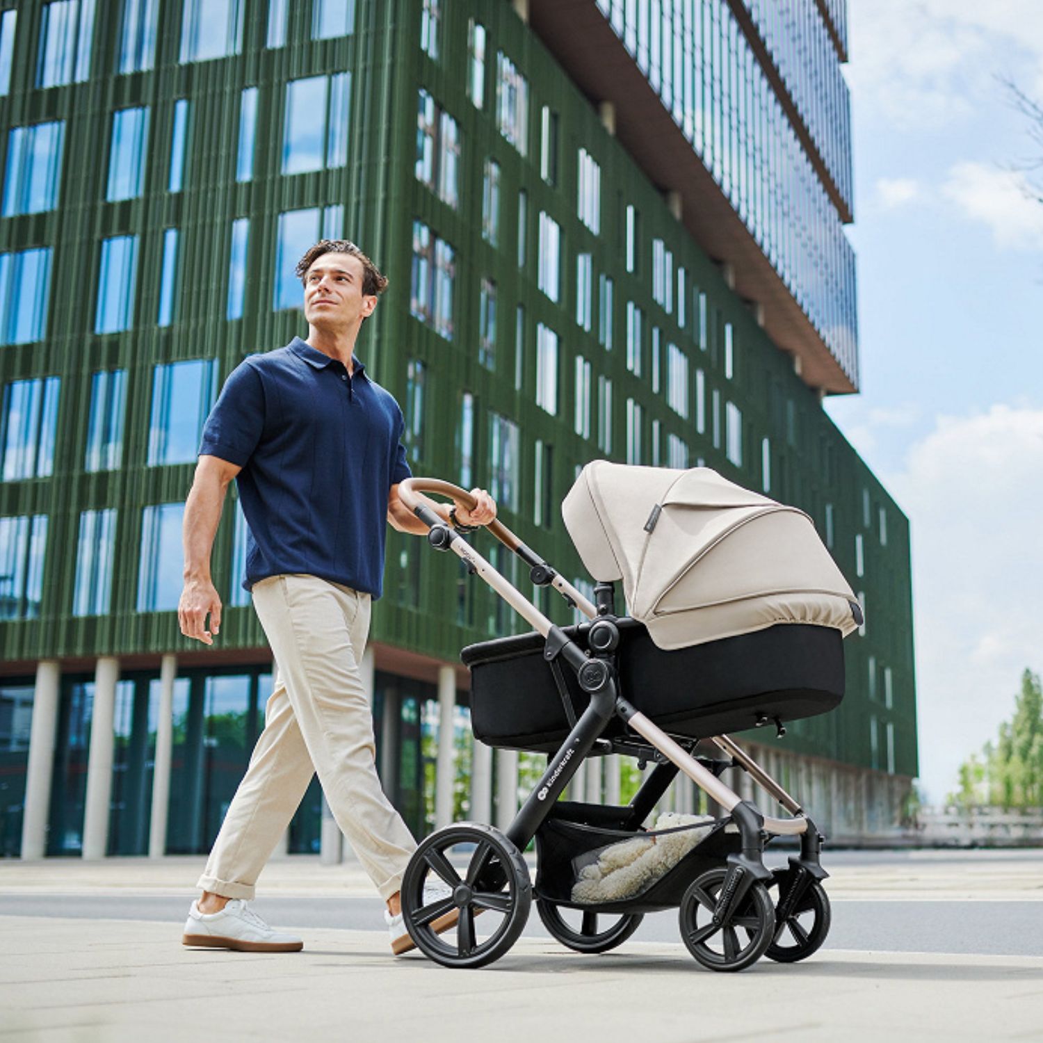 Poussette trio Moov 2 Air Sand Beige (Kinderkraft) - Image 1