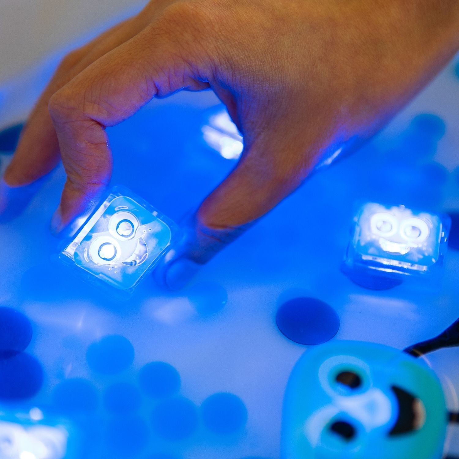 4 cubes lumineux Blair Bleu (Glo Pals) - Image 1