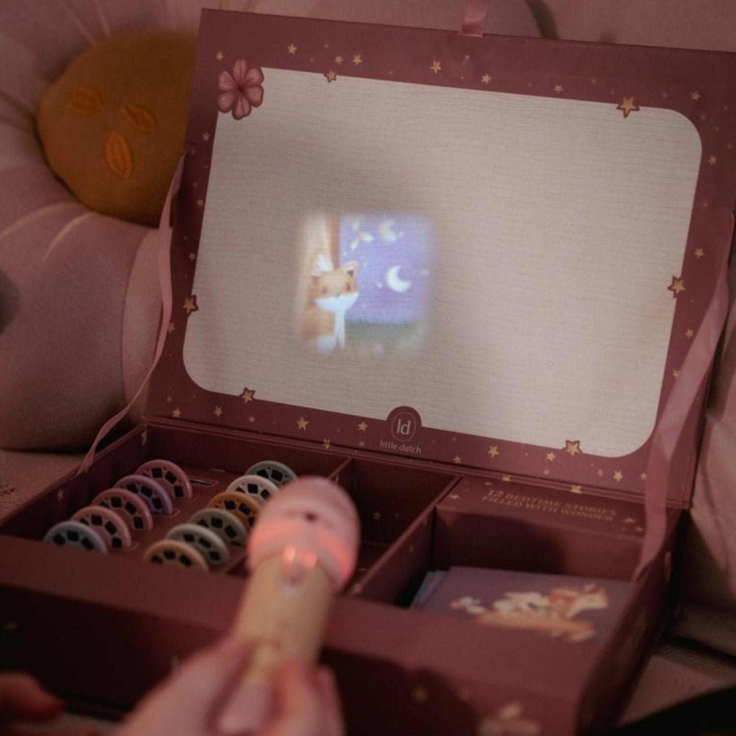 Coffret lampe à histoires Fairy Garden (Little Dutch) - Image 1