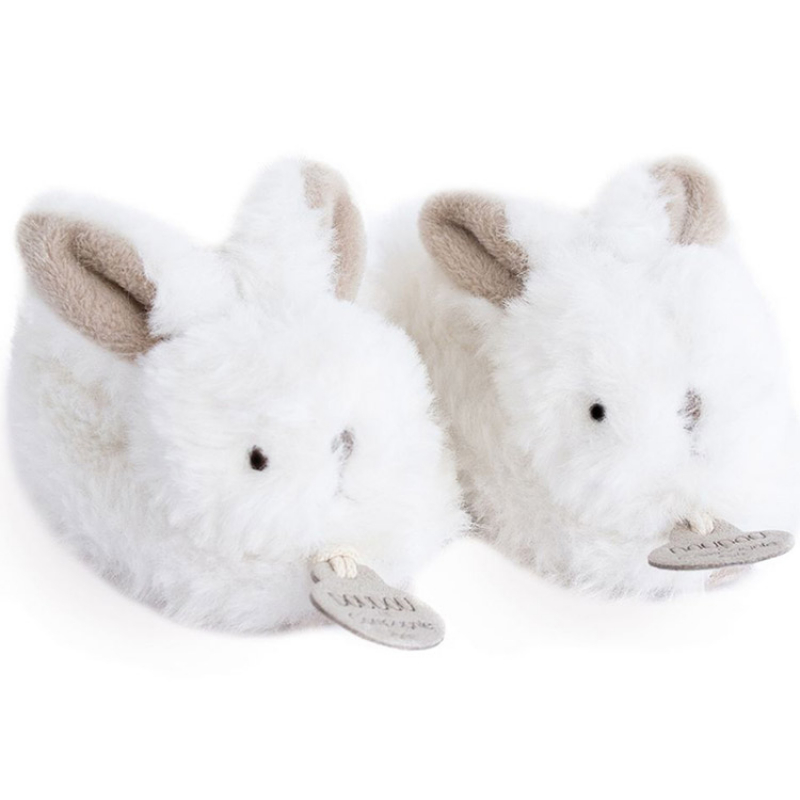 Coffret chaussons de naissance lapin hochet beige (taille 16-18) (Doudou et Compagnie) - Image 1