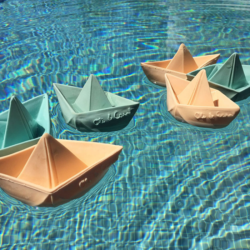 Jouet de bain bateau Origami latex d'hévéa mint (Oli and Carol) - Image 3