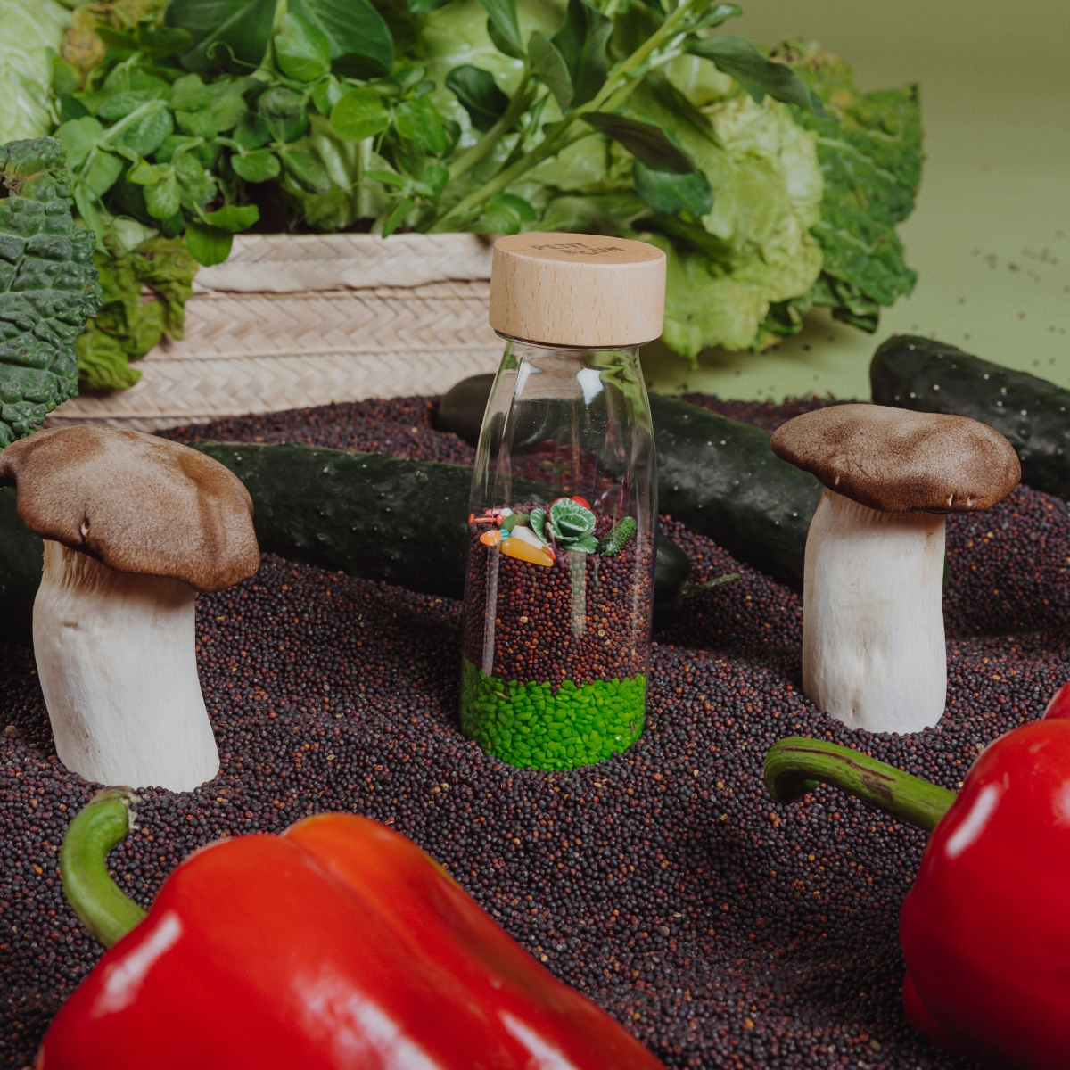 Bouteille sensorielle Learn bottle Veggies (Petit Boum) - Image 2