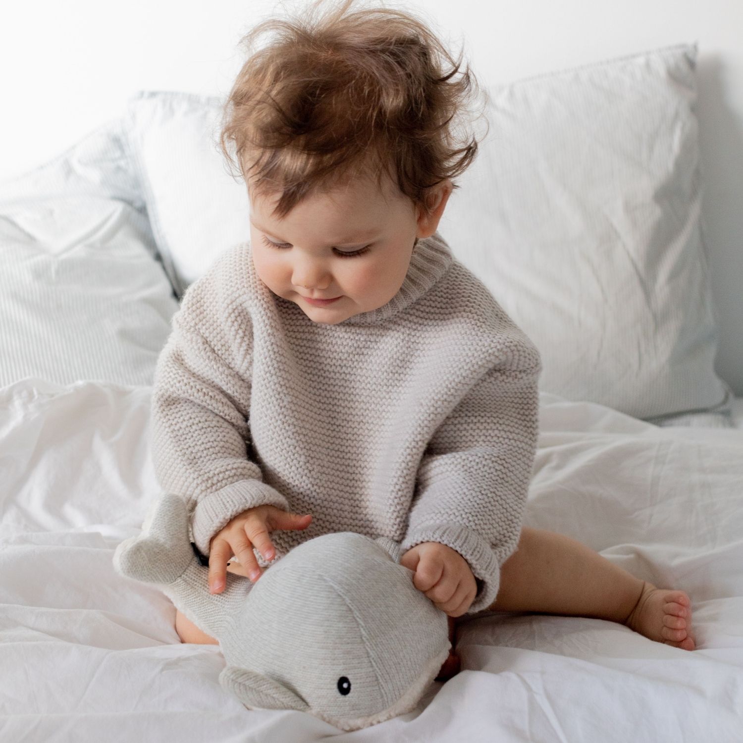 Peluche bruit blanc rechargeable baleine Moby gris (FLOW) - Image 3