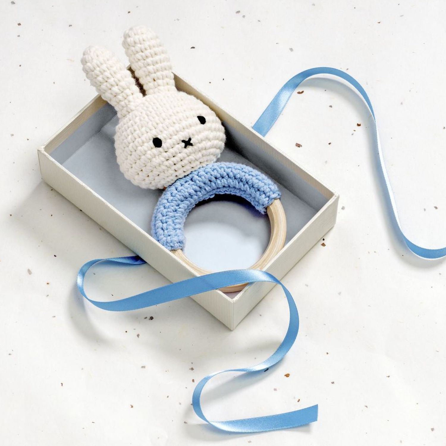 Hochet anneau de dentition Miffy bleu pastel (Just Dutch) - Image 1