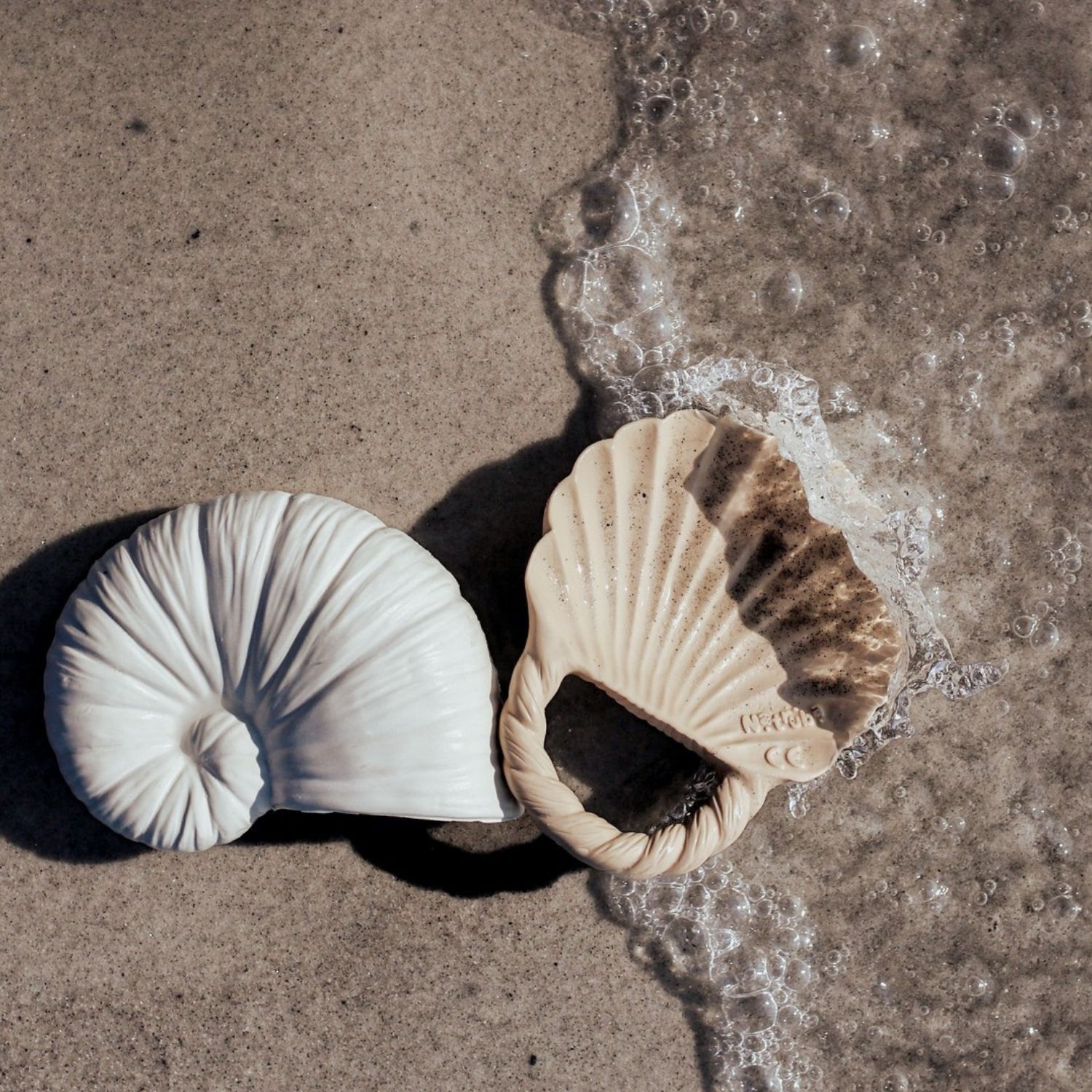 Lot de 2 jouets de dentition Ocean and Shell (Natruba) - Image 1