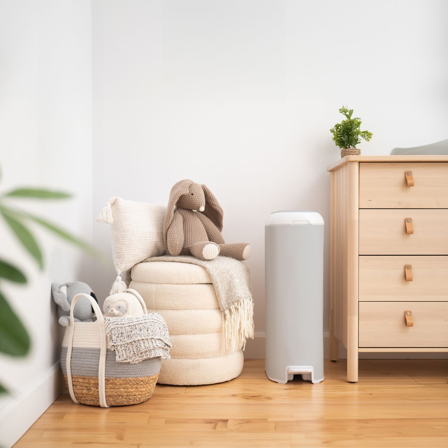 Poubelle à couches Platinium Grise avec recharge (Diaper Genie) - Image 3
