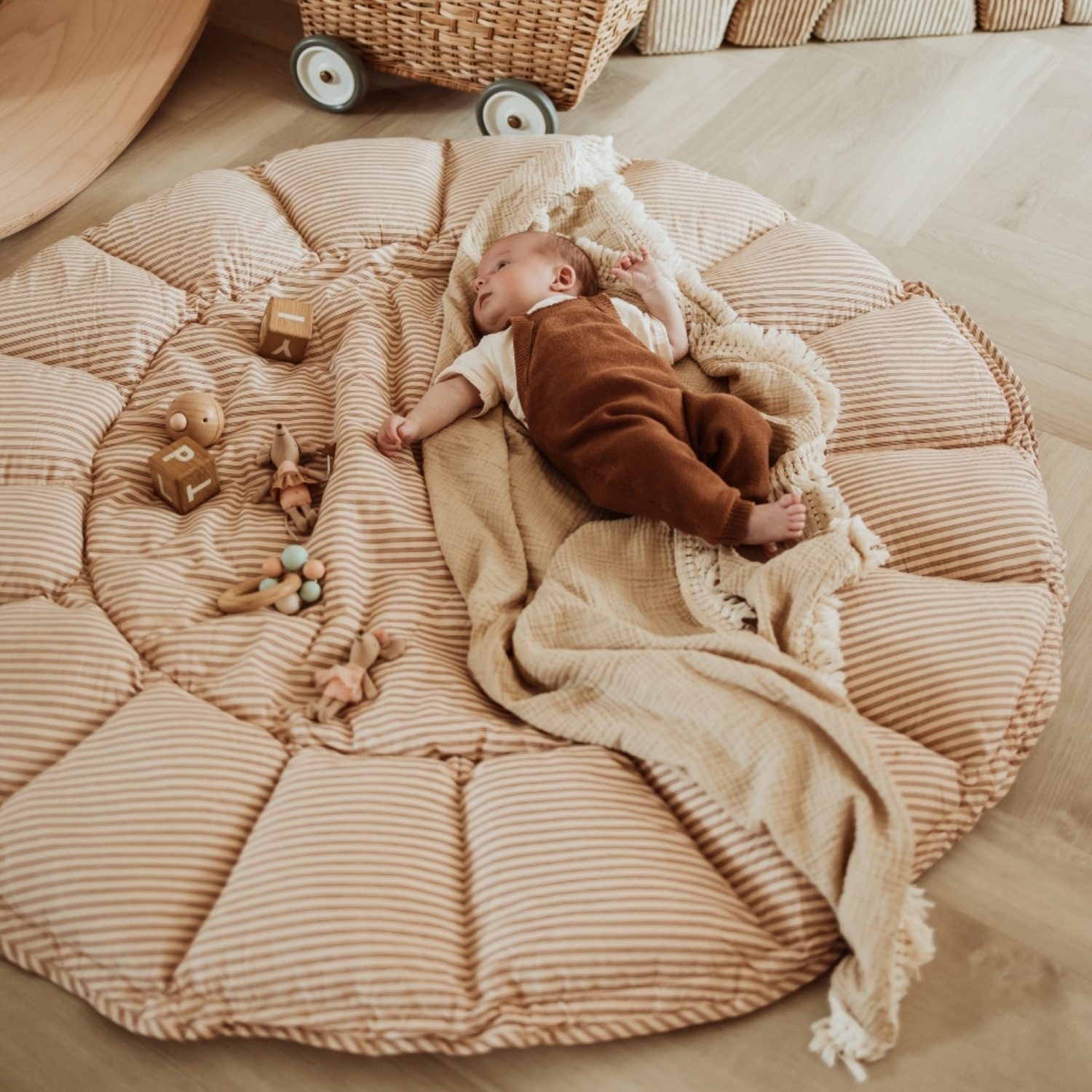 Tapis de jeu 3 en 1 Organic Coco Stripes Brown (Play & Go) - Image 4