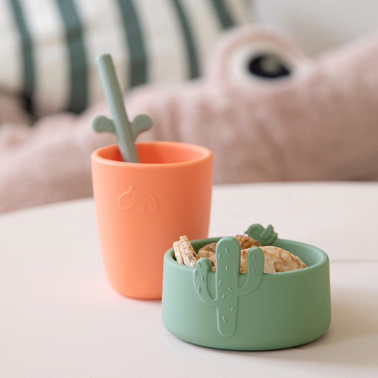Lot de 2 bols en silicone Lalee sable et vert (Done by deer) - Image 2