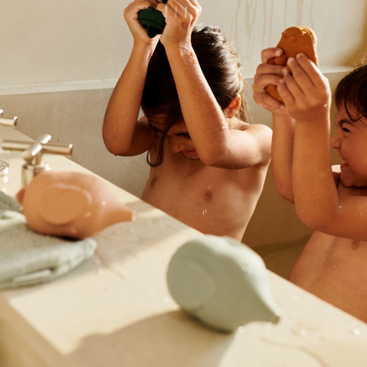 Lot de 4 jouets de bain Carolina Dove Blue (Liewood) - Image 3