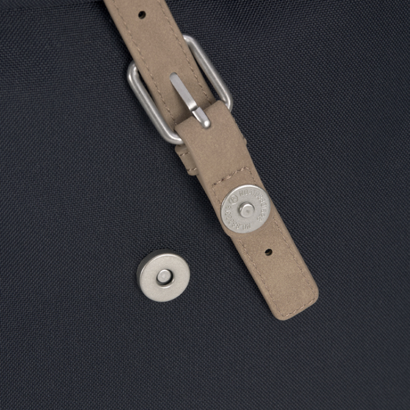 Sac à dos à langer en polyester recyclé Rolltop bleu nuit (Lassig) - Image 7