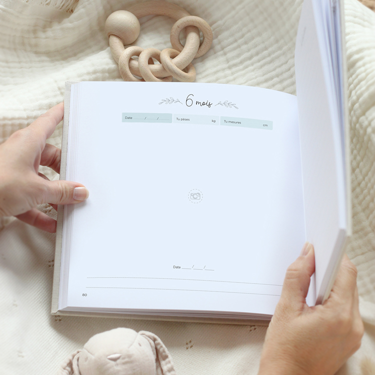 Livre Souvenirs de bébé Première année (Zü) - Image 8