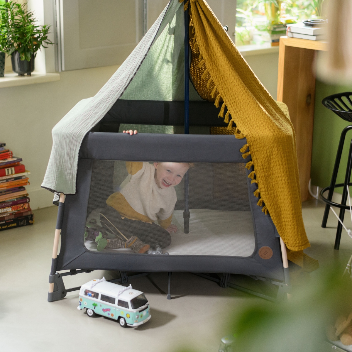 Lit de voyage 3 en 1 Swift Graphite Eco (Maxi-Cosi) - Image 1