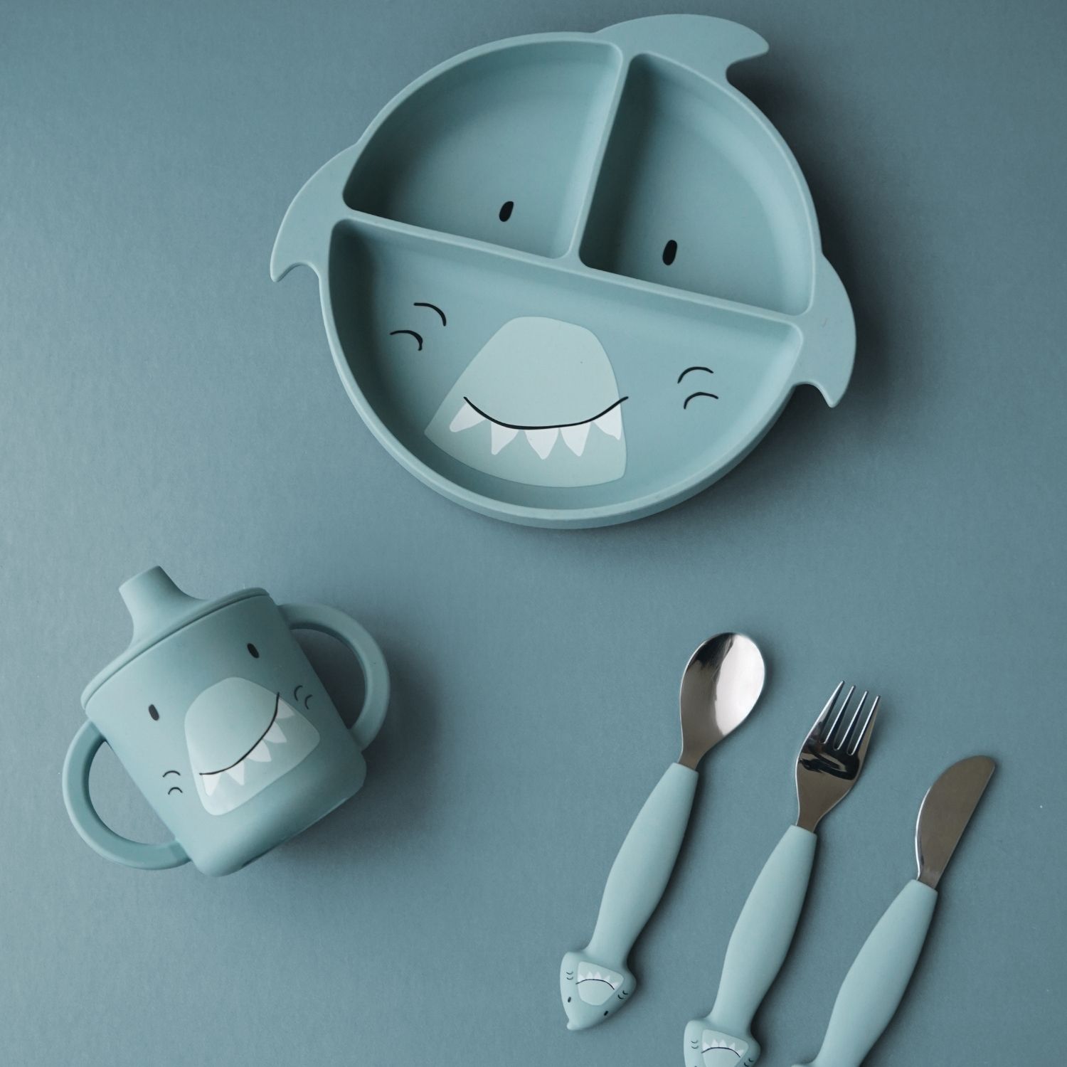 Assiette à compartiments en silicone Mr. Shark (Trixie) - Image 3