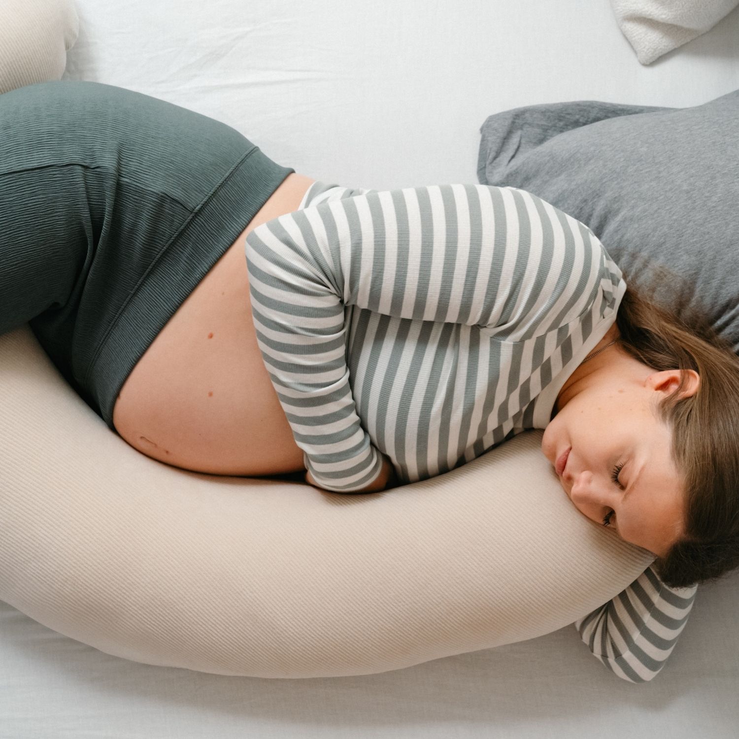Coussin de maternité Buddy Corduroy Sand (Doomoo) - Image 2
