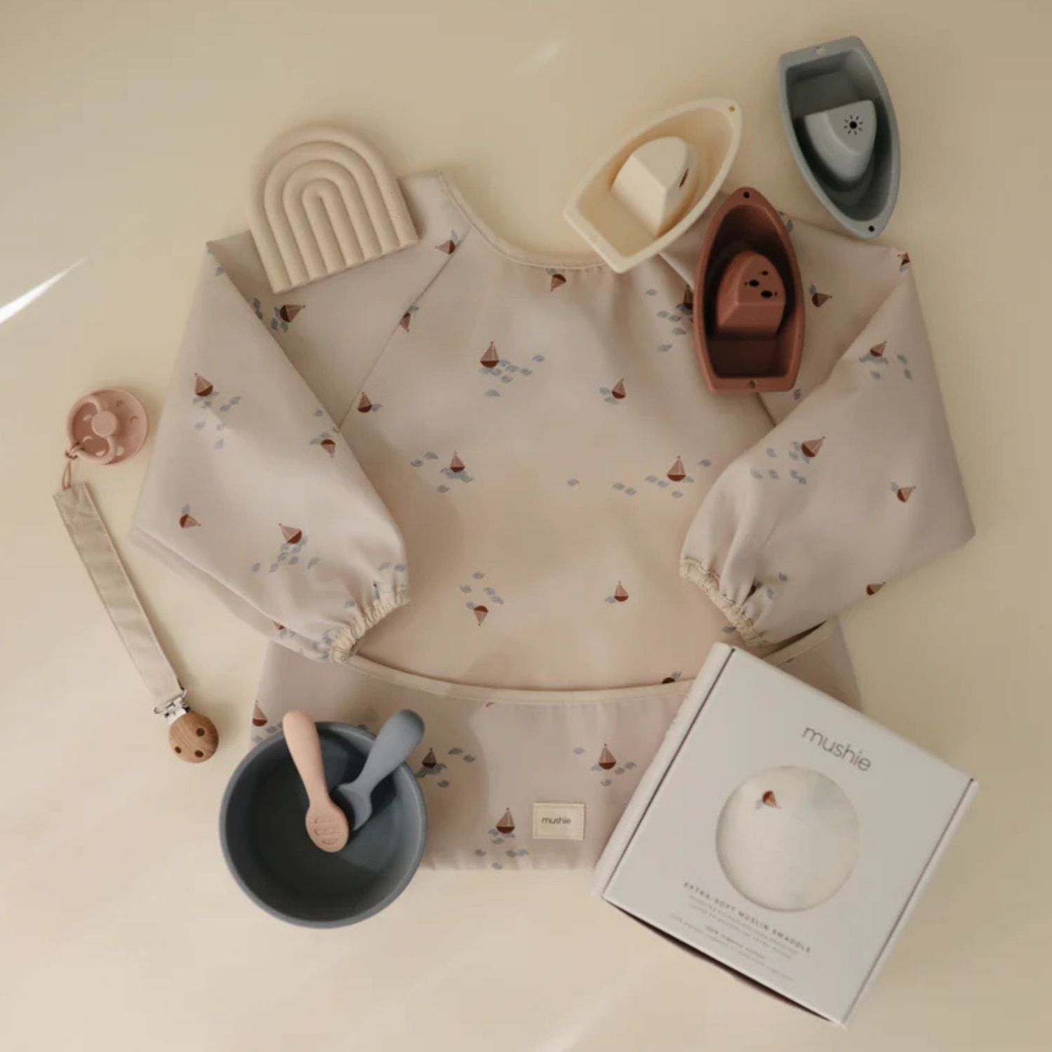 Bavoir à manches longues Boats (6-24 mois) (Mushie) - Image 5