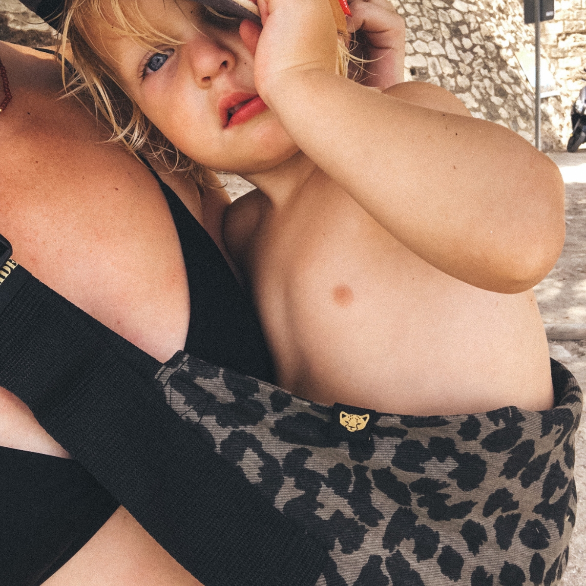 Porte bébé enfant Grey Leopard (Wildride) - Image 3