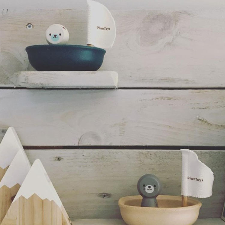 Bateau ours polaire (Plan Toys) - Image 3