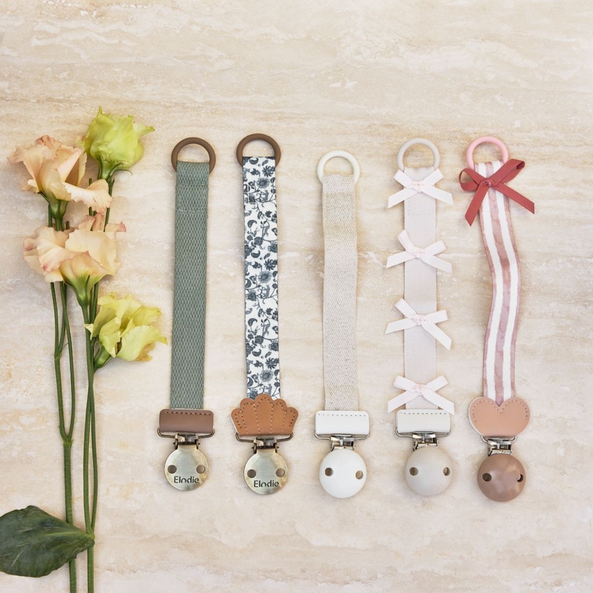 Attache sucette en bois Silver Sheen (Elodie Details) - Image 1